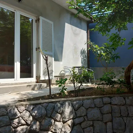 Apartman Holiday home *
