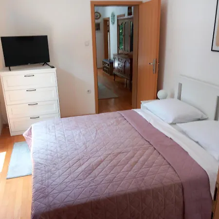 Holiday home Apartman *